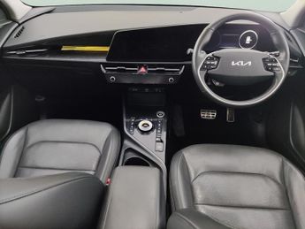 Kia Niro 64.8kWh 4 (201 bhp) - REVERSE CAM - NAV - HEATED SEATS