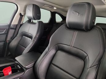 Jaguar F-PACE 2.0 D200 MHEV R-Dynamic Black AWD (204 ps) - REVERSE CAM - NAV