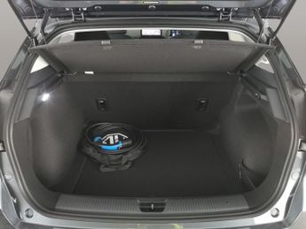 MG Mg4 64kWh SE Long Range (203 ps) - REVERSE CAM - NAV - BLUETOOTH