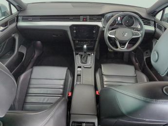 Volkswagen Passat 1.5 TSI EVO R-Line DSG (150 ps) - LED - HEATED LEATHER - WIFI