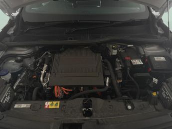Peugeot E-2008 50kWh GT (7kW Charger) (136 ps) - NAV - BLUETOOTH - CRUISE