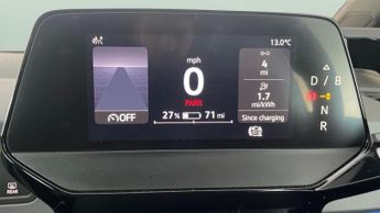 Volkswagen ID.3 Pro 58kWh Life (145 ps) - DAB - AMBIENT INTERIOR LIGHTING