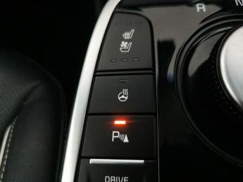 Kia Niro 64kWh 4+ (201 bhp) - HEAT AND COOL SEATS - LED - REVERSE CAM