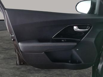 Kia Niro 64kWh 4+ (201 bhp) - HEAT AND COOL SEATS - LED - REVERSE CAM