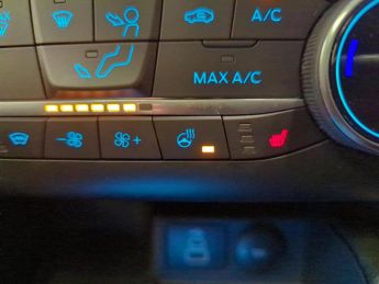 Ford Kuga 2.5h Duratec ST-Line X Edition CVT (190 ps) - HUD - CARPLAY