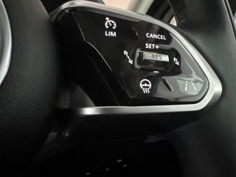 Jaguar I-PACE 400 90kWh SE 4WD (400 ps) - CARPLAY - KEYLESS ENTRY - LED