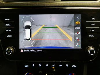 Skoda Superb 1.4 TSI iV 13kWh SE L Plug-in DSG (218 ps) - LED - SMARTLINK - N