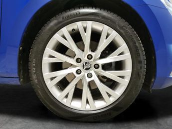 Skoda Superb 1.4 TSI iV 13kWh SE L Plug-in DSG (218 ps) - LED - SMARTLINK - N