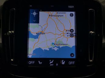 Volvo XC40 1.5h T4 Recharge 10.7kWh Plus Plug-in (211 ps) - PARK ASSIST - L