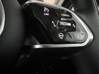 Jaguar I-PACE 400 90kWh SE 4WD (400 ps) - CARPLAY - KEYLESS ENTRY - LED