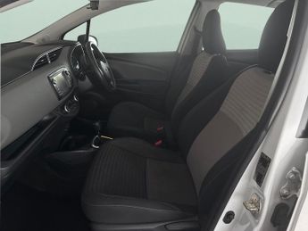 Toyota Yaris 1.5 VVT-h Icon E-CVT (100 ps) - CRUISE - AIR CON - DAB