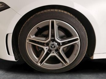 Mercedes-Benz A Class 1.5 A180d AMG Line 7G-DCT (116 ps) - LED - REVERSE CAM - NAV