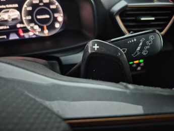 Cupra Formentor 1.4 eHybrid 12.8kWh V2 Plug-in DSG (204 ps) - PARK ASSIST - LED