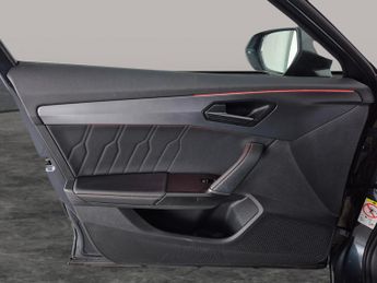 Cupra Formentor 1.4 eHybrid 12.8kWh V2 Plug-in DSG (204 ps) - PARK ASSIST - LED