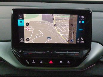 Volkswagen ID.4 Pro Performance 77kWh 1ST Edition (204 ps) - NAV - ALCANTARA