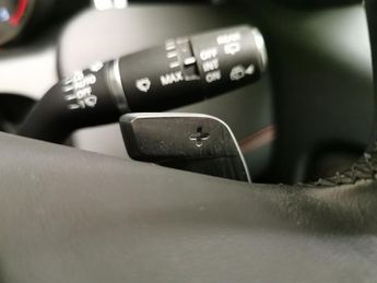 Land Rover Discovery Sport 2.0 D165 MHEV Urban Edition 4WD (163 ps) - KEYLESS ENTRY - LED