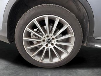 Mercedes-Benz GLC 2.0 GLC300d AMG Line (Premium) G-Tronic+ 4MATIC (245 ps) - HEATE