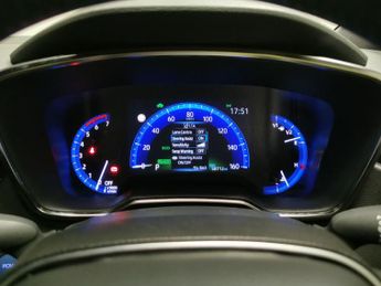 Toyota Corolla 1.8 VVT-h GPF Icon Tech Touring Sports CVT (122 ps) - HEAT AND C