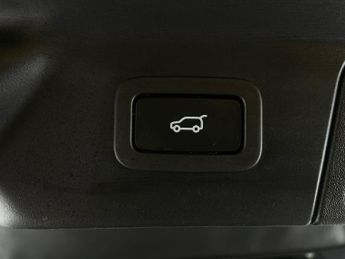 Land Rover Range Rover Velar 2.0 D200 MHEV R-Dynamic SE 4WD (204 ps) - KEYLESS ENTRY