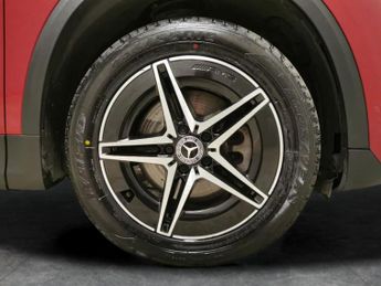Mercedes-Benz EQA EQA 250 66.5kWh AMG Line (190 ps) - NAV - MIRROR PACKAGE