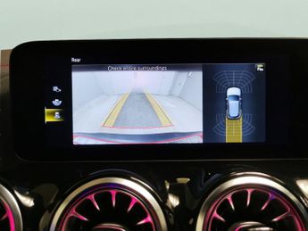 Mercedes-Benz EQA EQA 250 66.5kWh AMG Line (190 ps) - NAV - MIRROR PACKAGE