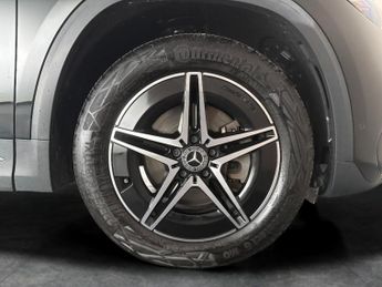 Mercedes-Benz EQA EQA 250+ 70.5kWh AMG Line (190 ps) - COMFORT PACK - PADDLE SHIFT