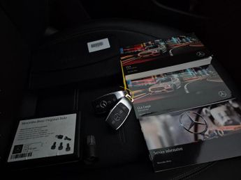 Mercedes-Benz CLA 1.3 CLA180 AMG Line Coupe 7G-DCT (136 ps) - HEATED LEATHER