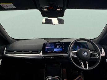 BMW iX1 30 66.5kWh M Sport xDrive (11kW Charger) (313 ps) - TECH PACK - 