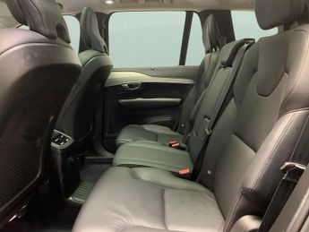 Volvo XC90 2.0h T8 Recharge 18.8kWh Plus Plug-in 4WD (455 ps) - SURROUND VI