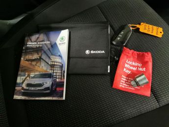 Skoda Octavia 1.4 TSI iV 13kWh SE Technology Plug-in DSG (204 ps) - PARK SENSO