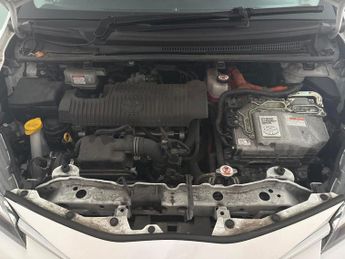 Toyota Yaris 1.5 VVT-h Icon E-CVT (100 ps) - CRUISE - AIR CON - DAB