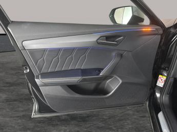 Cupra Formentor 1.4 eHybrid 12.8kWh V2 Plug-in DSG (204 ps) - NAV - HEATED STEER