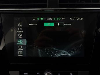 MG MG ZS 44.5kWh Exclusive (143 ps) - REVERSE CAM - NAV - HEATED LEATHER