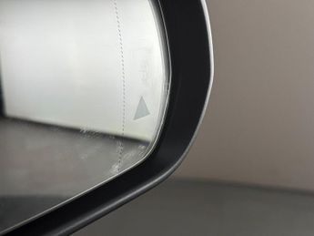 Mercedes-Benz EQA EQA 250+ 70.5kWh Sport (Executive) (190 ps) - ADAPTIVE LIGHTS