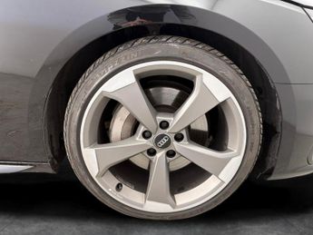 Audi A4 Avant 2.0 TFSI 45 Black Edition S Tronic quattro (265 ps) [C+S] - LED
