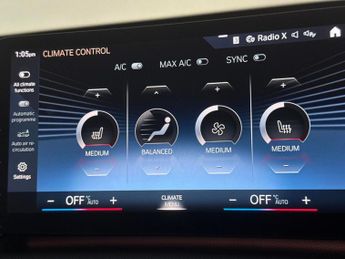 BMW iX1 30 66.5kWh M Sport xDrive (11kW Charger) (313 ps) - HEATED SEATS