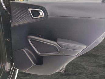 Kia Soul 64kWh Maxx (201 bhp) - REVERSE CAM - NAV - HEATED LEATHER