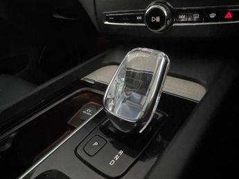 Volvo XC60 2.0h T6 Recharge 11.6kWh Inscription Plug-in AWD (340 ps) - ORRE