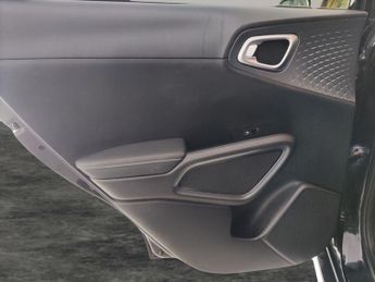 Kia Soul 64kWh Maxx (201 bhp) - REVERSE CAM - NAV - HEATED LEATHER