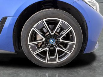BMW i4 40 83.9kWh M Sport Gran Coupe eDrive (340 ps) [Tech] - AIR CON