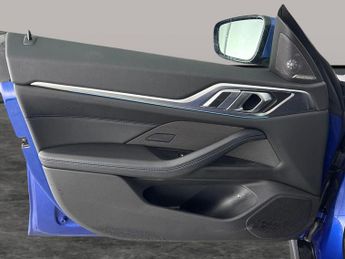 BMW i4 40 83.9kWh M Sport Gran Coupe eDrive (340 ps) - WIRELESS CHARGER