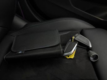 BMW i4 40 83.9kWh M Sport Gran Coupe eDrive (340 ps) - WIRELESS CHARGER