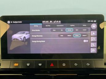MG Mg4 64kWh Trophy Long Range (203 ps) - HEATED STEERING - BLIND SPOT 