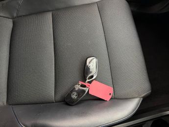 MG Mg4 64kWh Trophy Long Range (203 ps) - HEATED STEERING - BLIND SPOT 