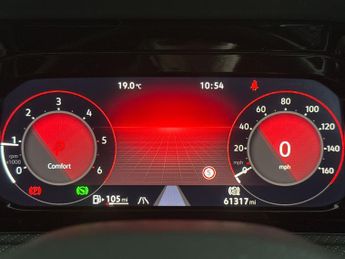 Volkswagen Golf 2.0 TDI R-Line DSG (150 ps) ADAPTIVE CRUISE - REV CAM - NAV