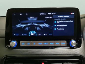 Hyundai Kona 39kWh Premium (10.5kW Charger) (136 ps) - HEATED SEATS - HEATED 
