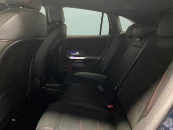 Mercedes-Benz EQA EQA 250 66.5kWh AMG Line (190 ps) - NAV - MIRROR PACKAGE