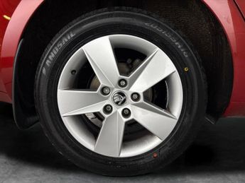 Skoda Octavia 1.4 TSI SE DSG (150 ps) - SD CARD MEDIA INPUT - DAB - PRIVACY GL