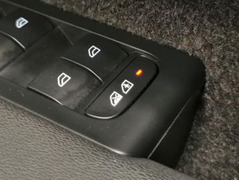 Volvo XC40 2.0 B3 MHEV Core DCT (163 ps) - BLUETOOTH - CRUISE - CLIMATE CON