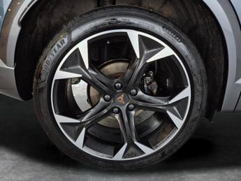 Cupra Formentor 1.4 eHybrid 12.8kWh V2 Plug-in DSG (204 ps) - PARK ASSIST - LED